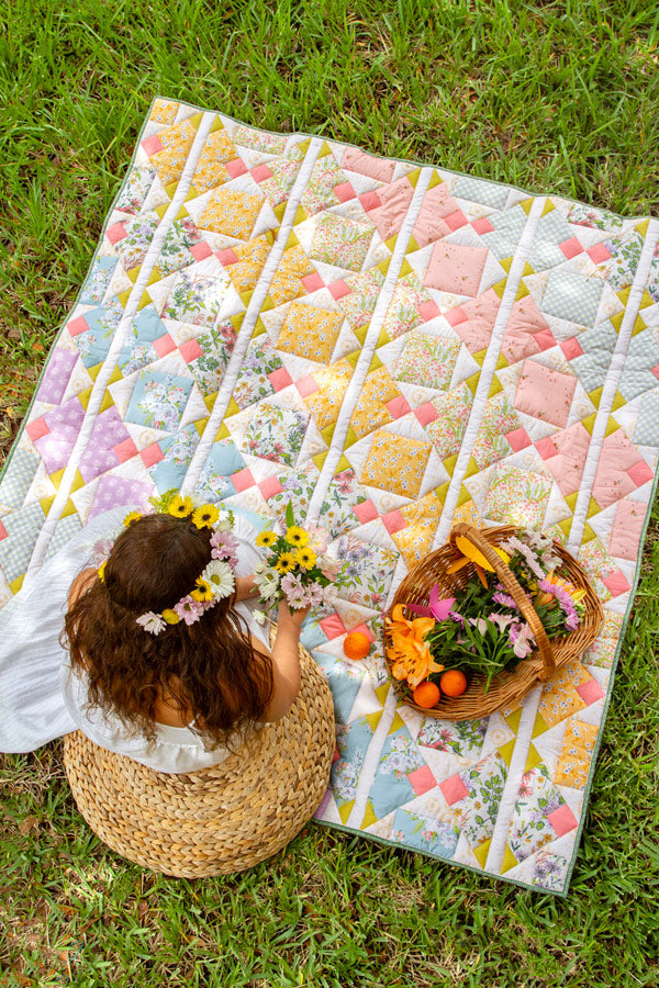 Days in the Sun Quilt Kit by AGF Studio